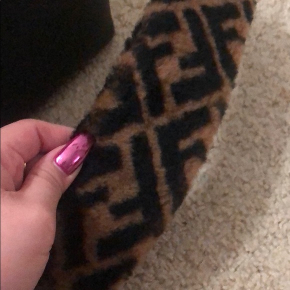 Sold ✨Fendi bag - Picture 5 of 8